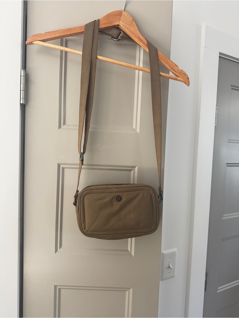 lululemon athletica Olive/Tan Crossbody Shoulder Bag